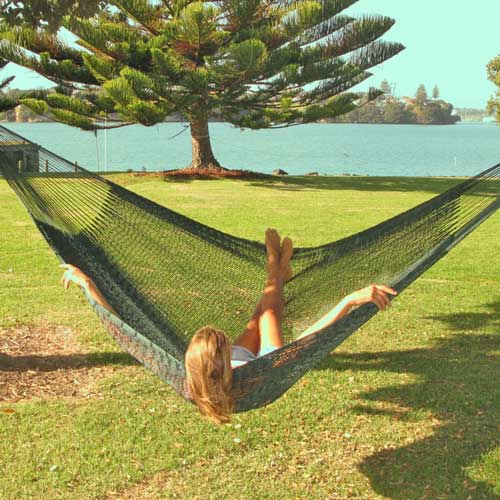 outdoor-double-hammock-forest